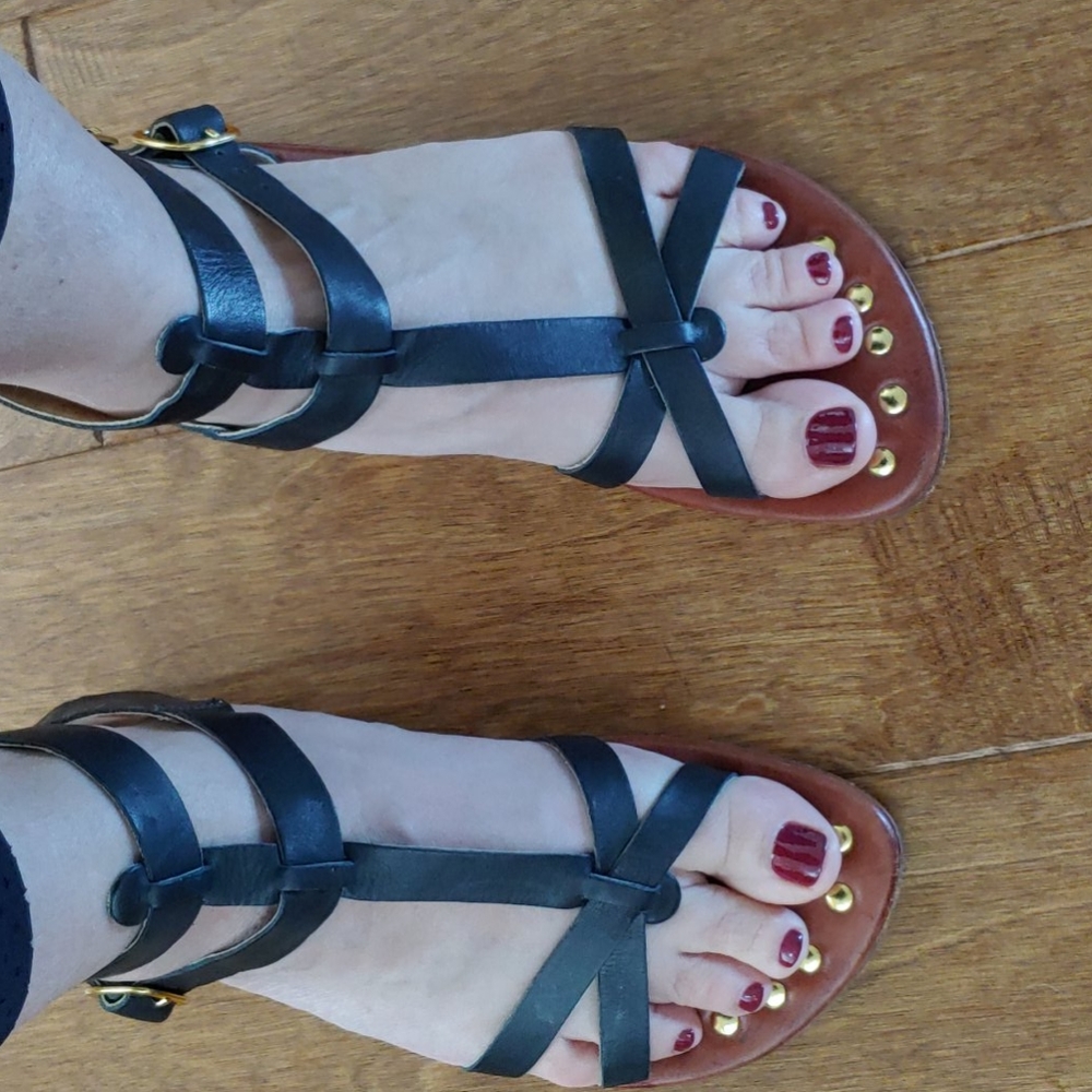 Sandals - Picture 3 of 4